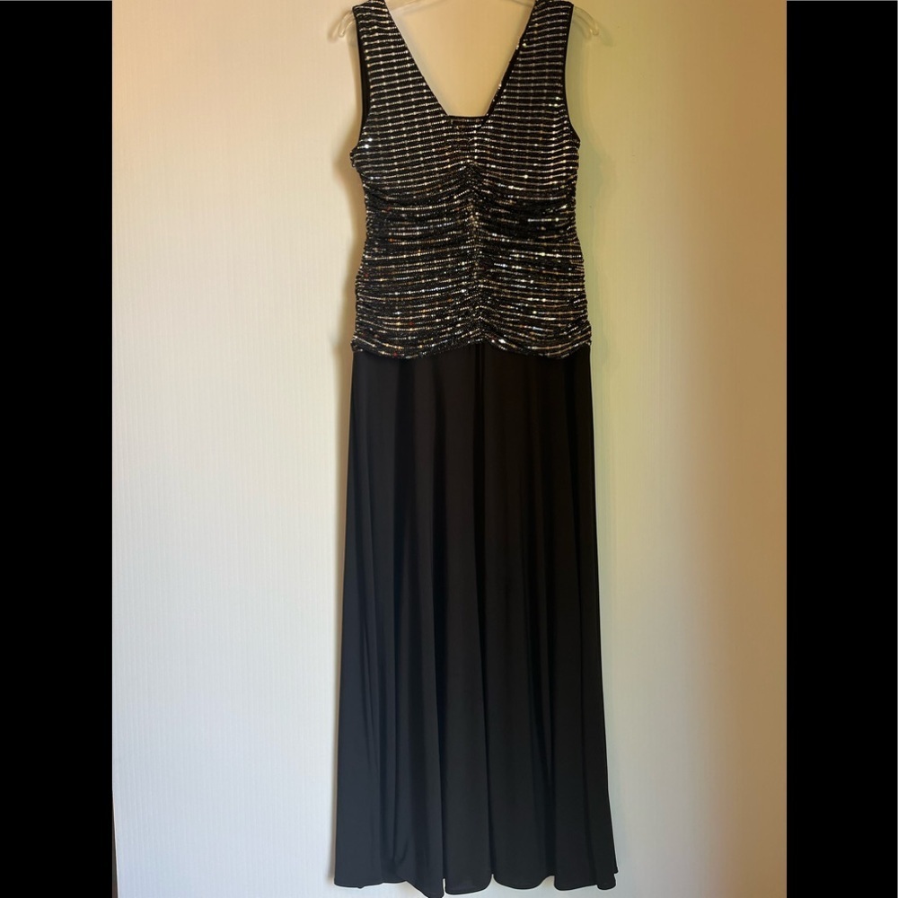 R&M Richards Black Sequin Bodice Sleeveless Long Evening Dress Sexy Party Sz 12 - Picture 3 of 10